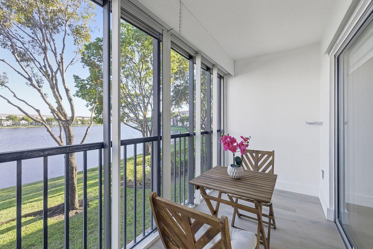 571 SW 141st Ave, Unit 204N, Pembroke Pines, FL 33027 Photo