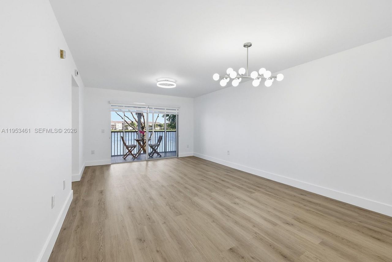 571 SW 141st Ave, Unit 204N, Pembroke Pines, FL 33027 Photo