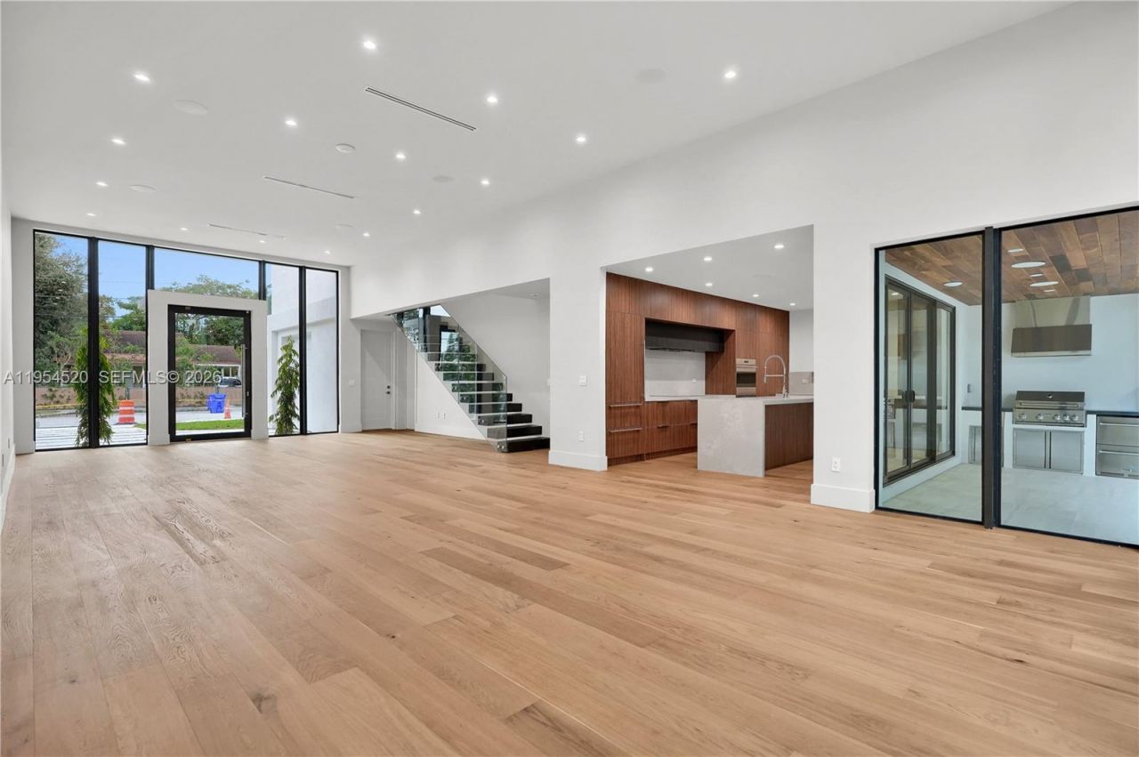 229 NW 42nd St , Miami, FL 33127 Photo