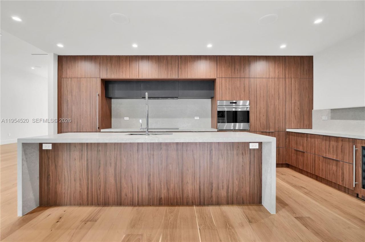 229 NW 42nd St , Miami, FL 33127 Photo