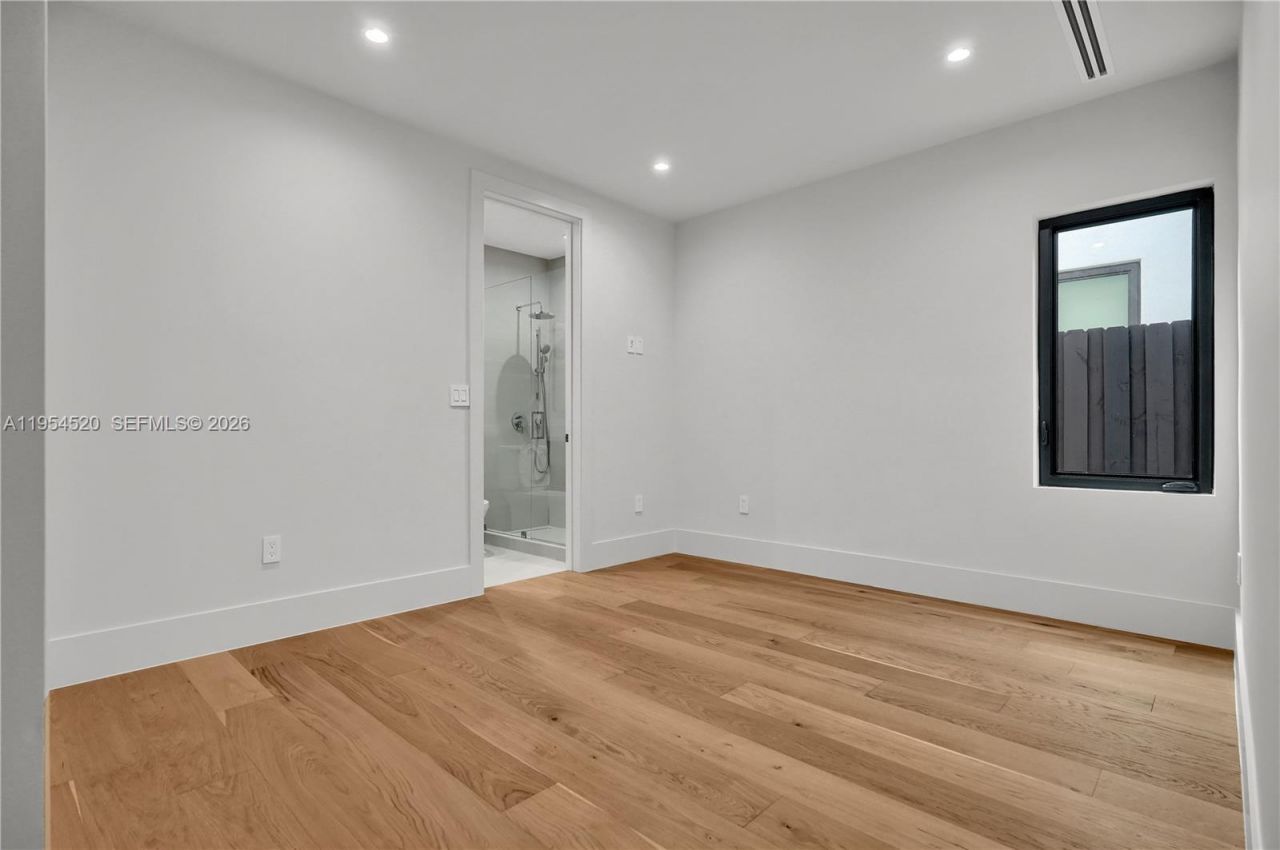 229 NW 42nd St , Miami, FL 33127 Photo