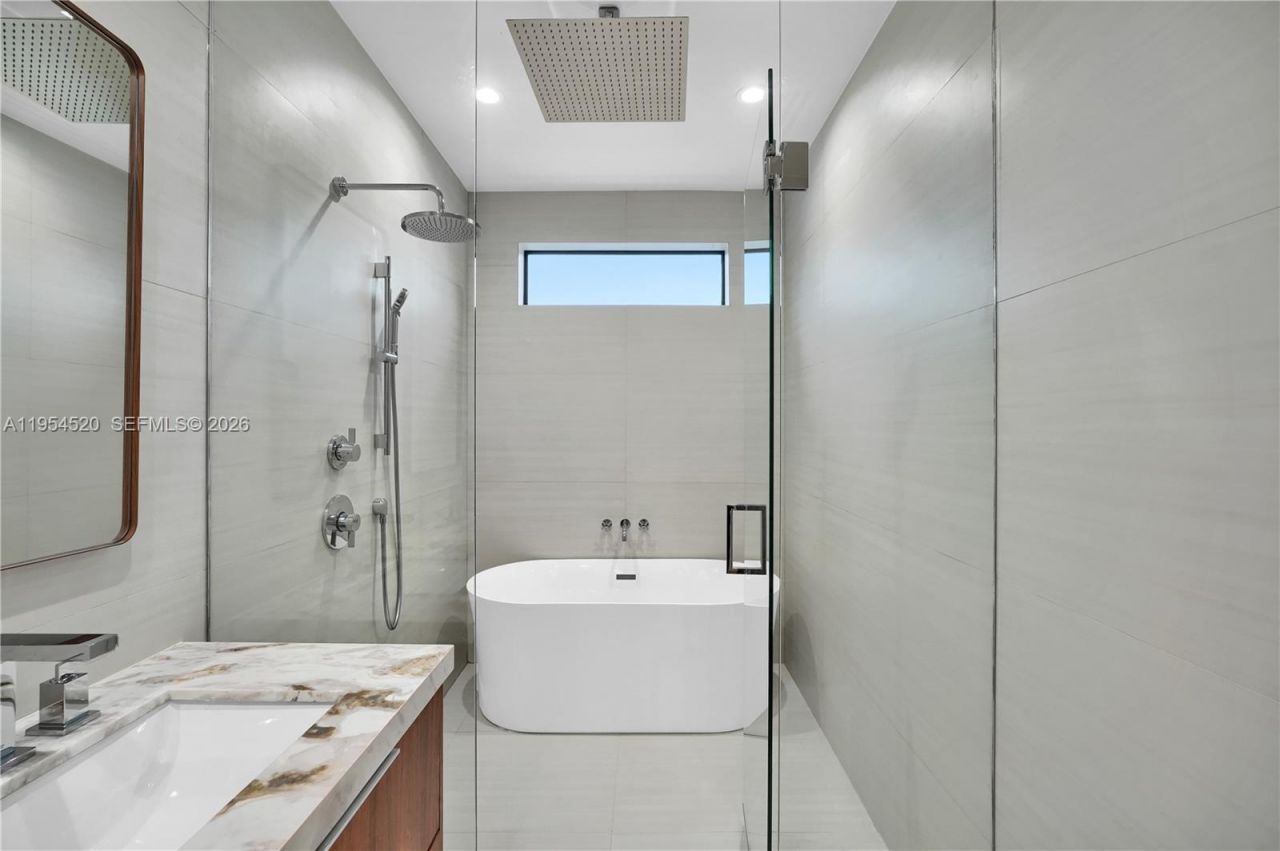 229 NW 42nd St , Miami, FL 33127 Photo