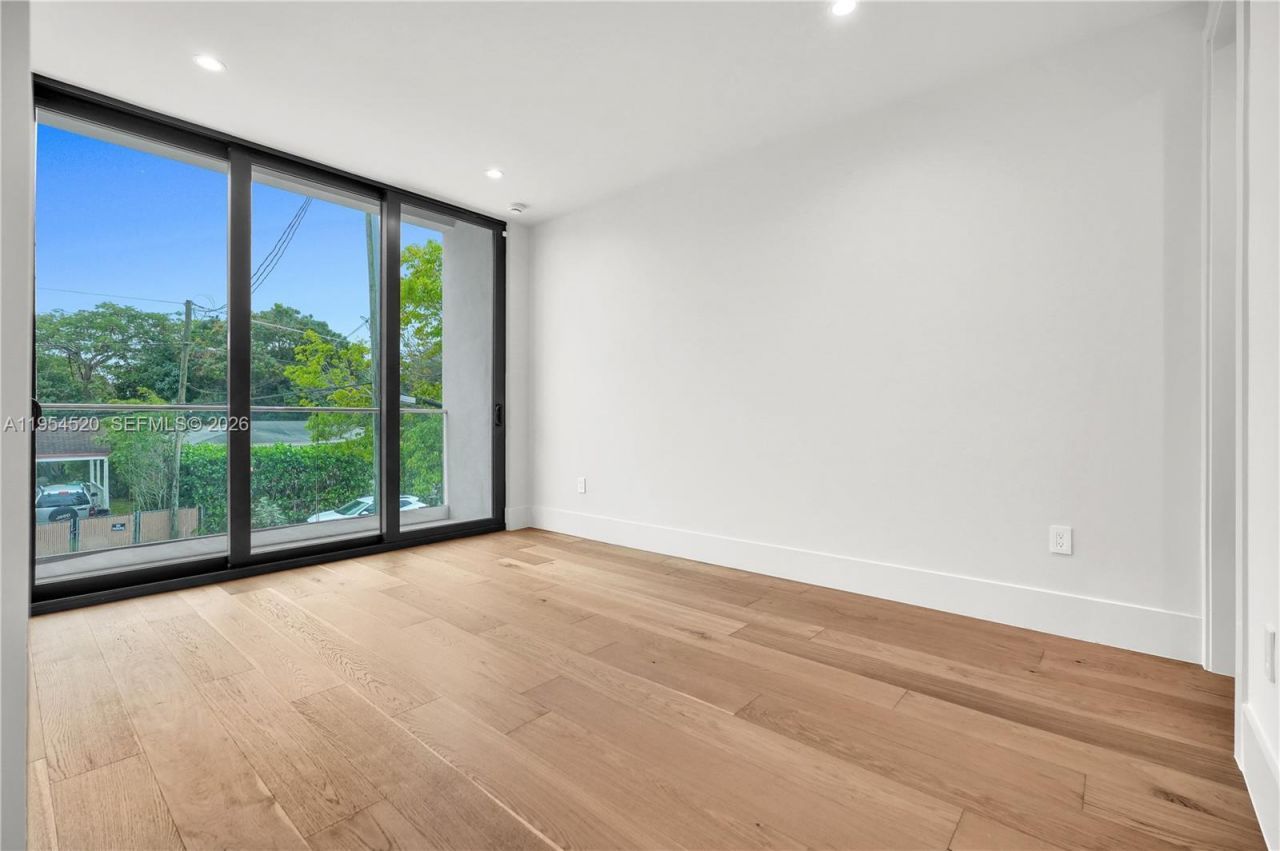 229 NW 42nd St , Miami, FL 33127 Photo