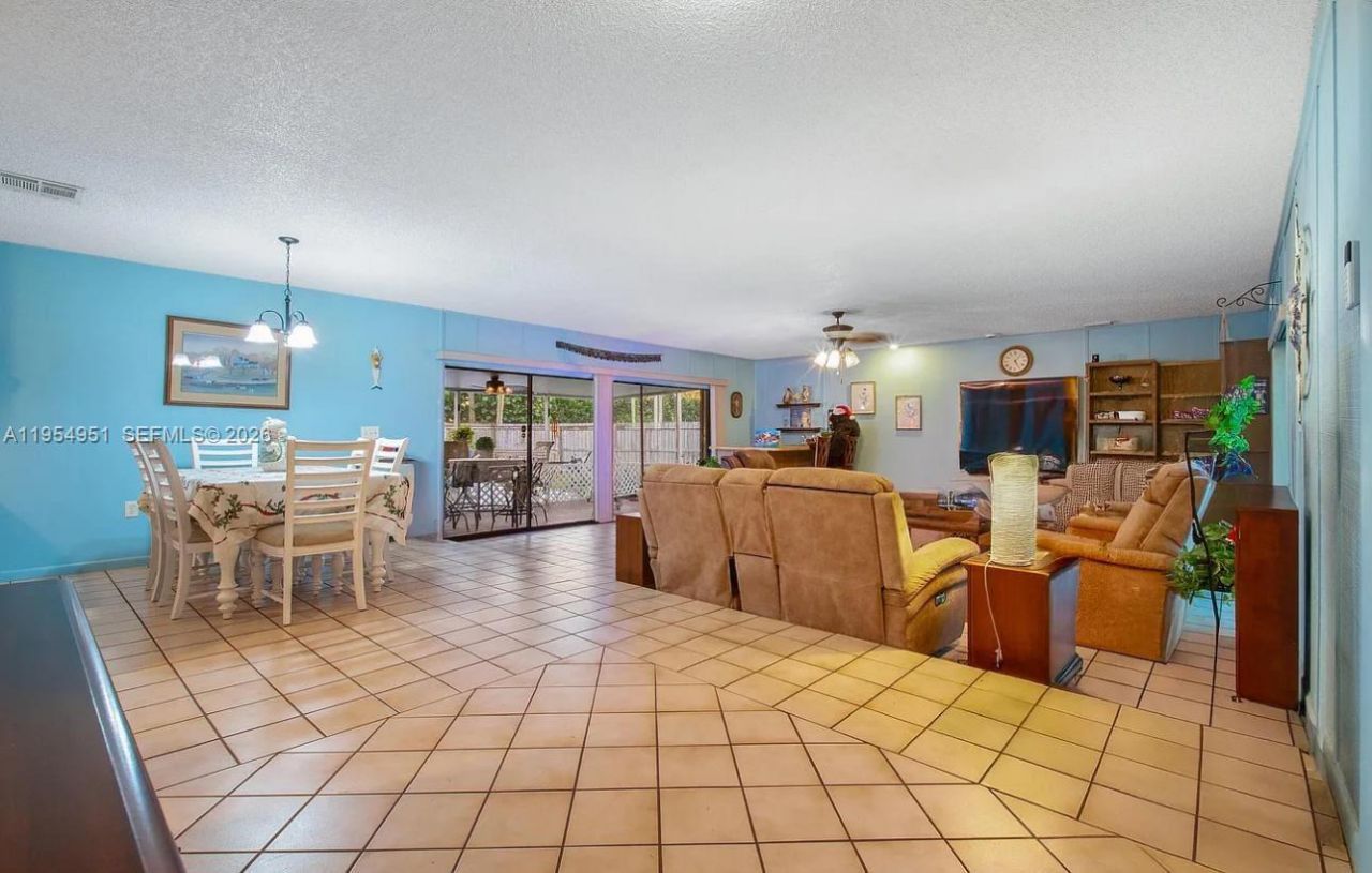 298 SE Grove , Port Saint Lucie, FL 34983 Photo