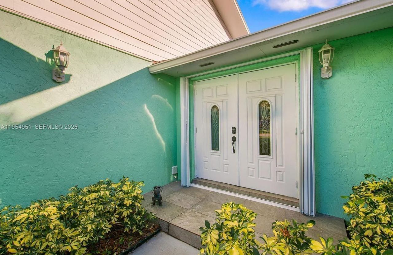 298 SE Grove , Port Saint Lucie, FL 34983 Photo