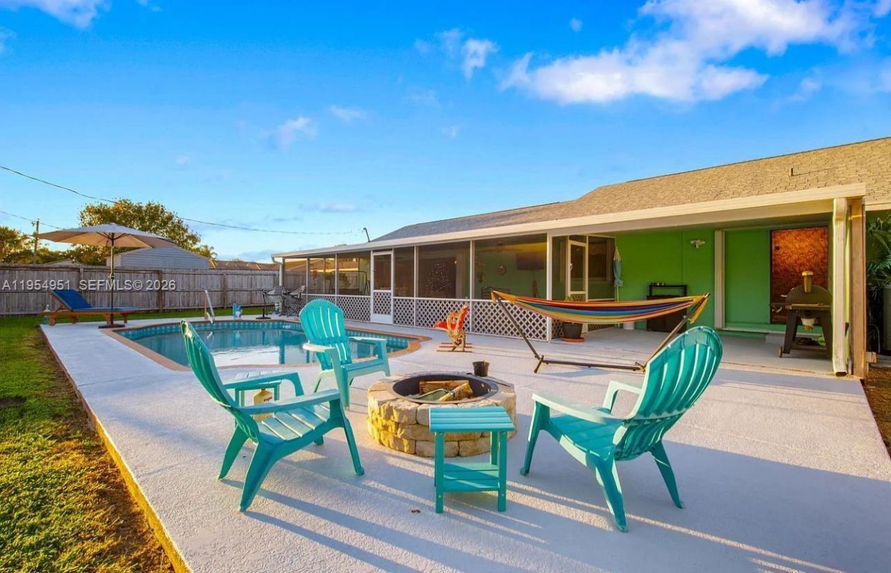 298 SE Grove , Port Saint Lucie, FL 34983 Photo