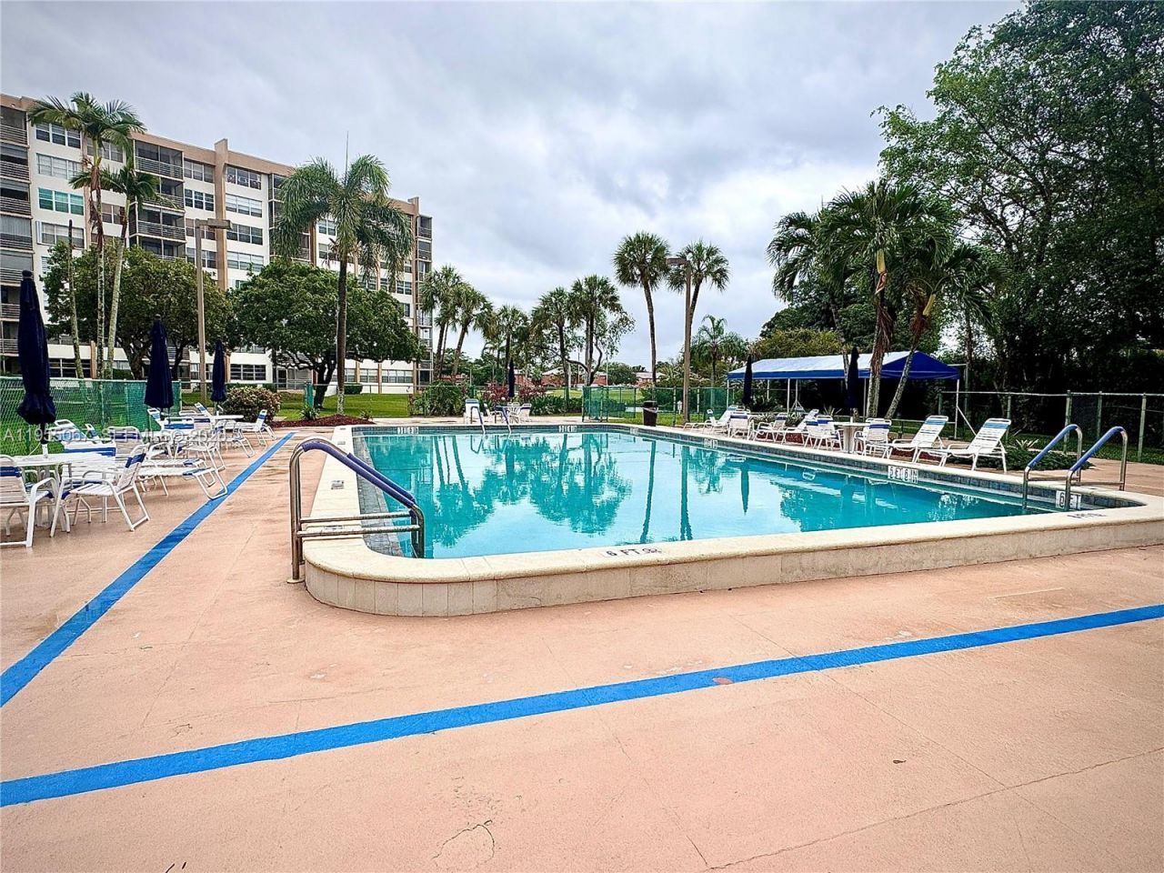 1100 Saint Charles Pl , Unit 411, Pembroke Pines, FL 33026 Photo