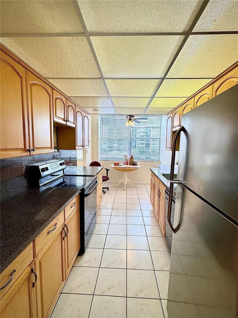 1100 Saint Charles Pl , Unit 411, Pembroke Pines, FL 33026 Photo