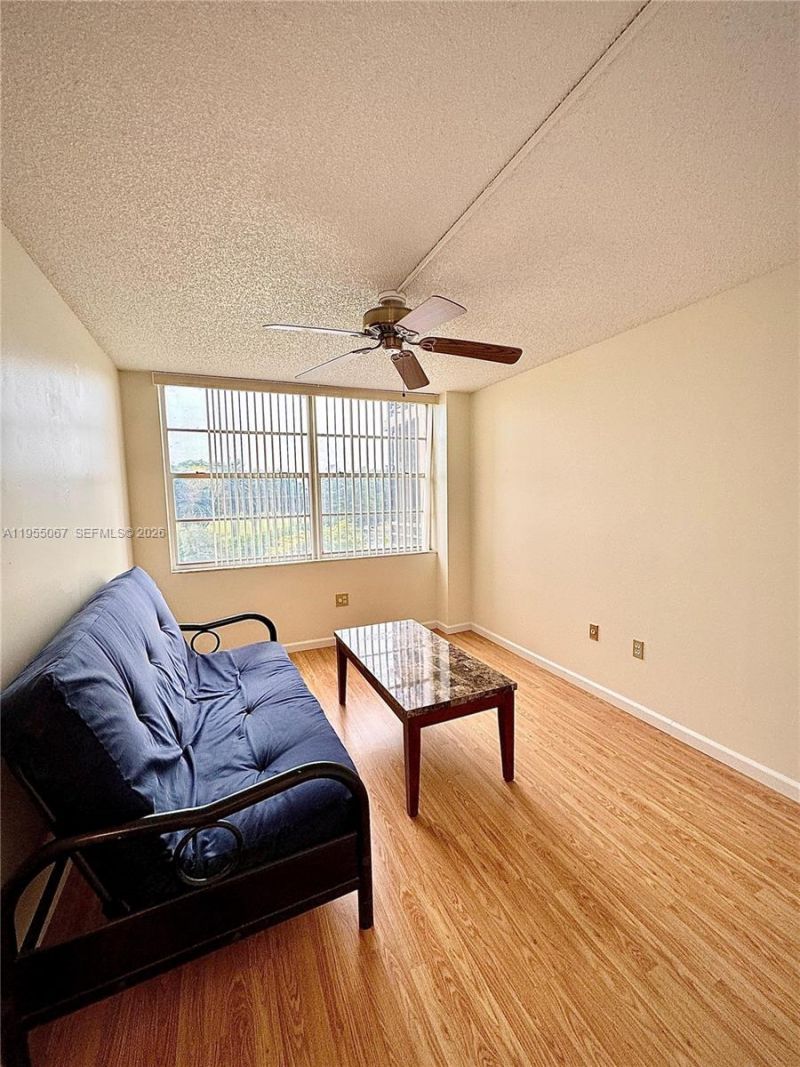 1100 Saint Charles Pl , Unit 411, Pembroke Pines, FL 33026 Photo