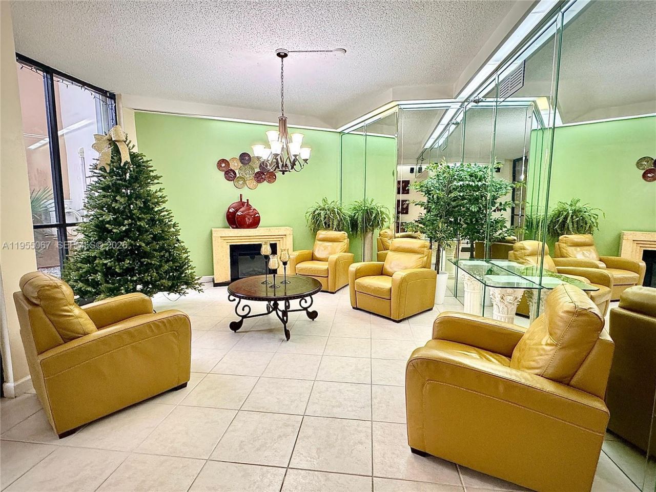 1100 Saint Charles Pl , Unit 411, Pembroke Pines, FL 33026 Photo