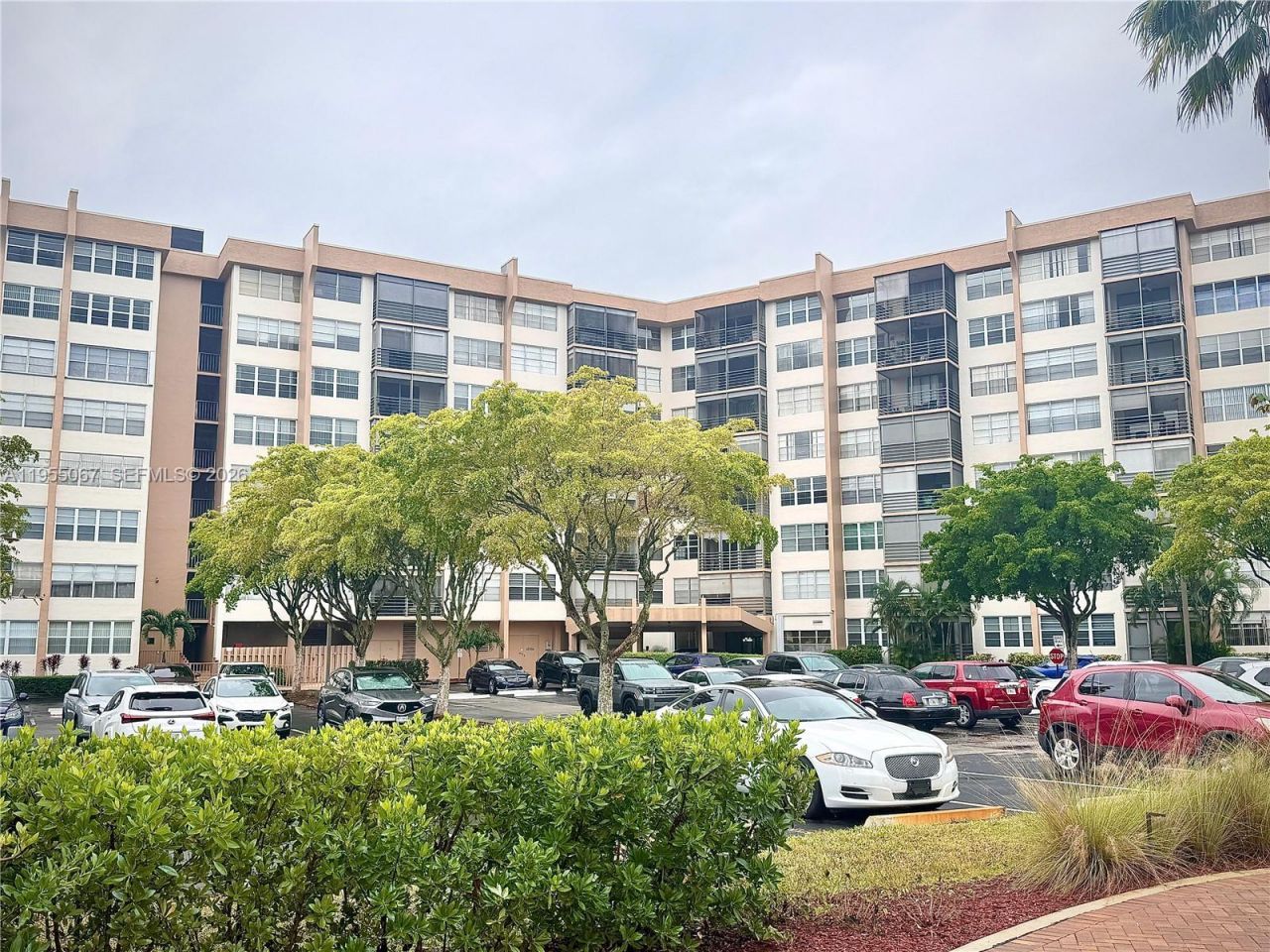 1100 Saint Charles Pl , Unit 411, Pembroke Pines, FL 33026 Photo