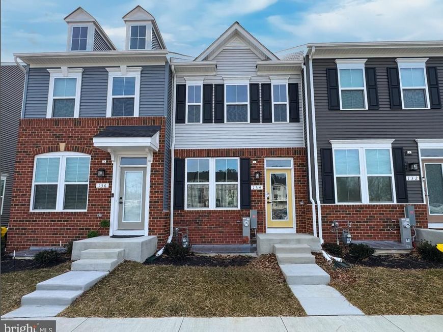 134 Spring Gate Ln, Pasadena, MD 21122 Main Photo