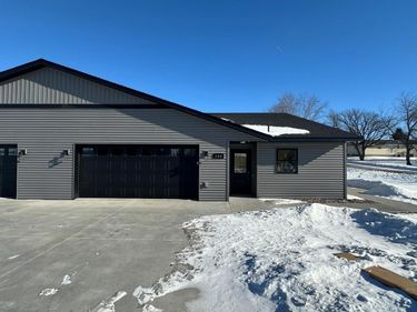 300 Birch Street N, Sauk Centre, MN 56378