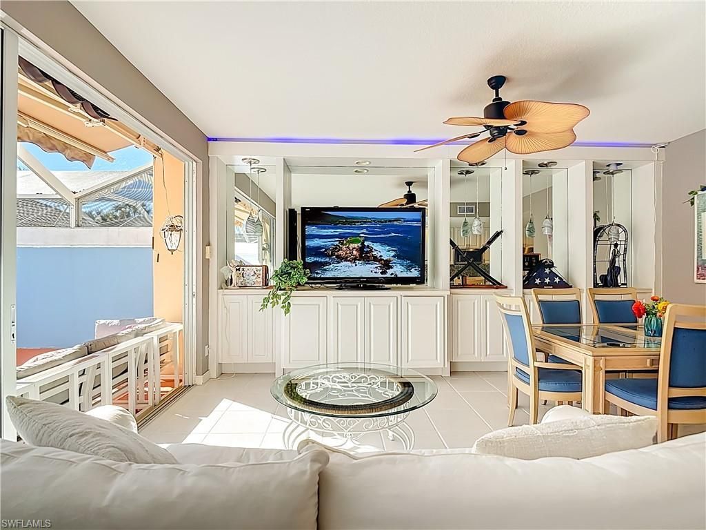 6186 Towncenter Cir, Naples, FL 34119 Photo