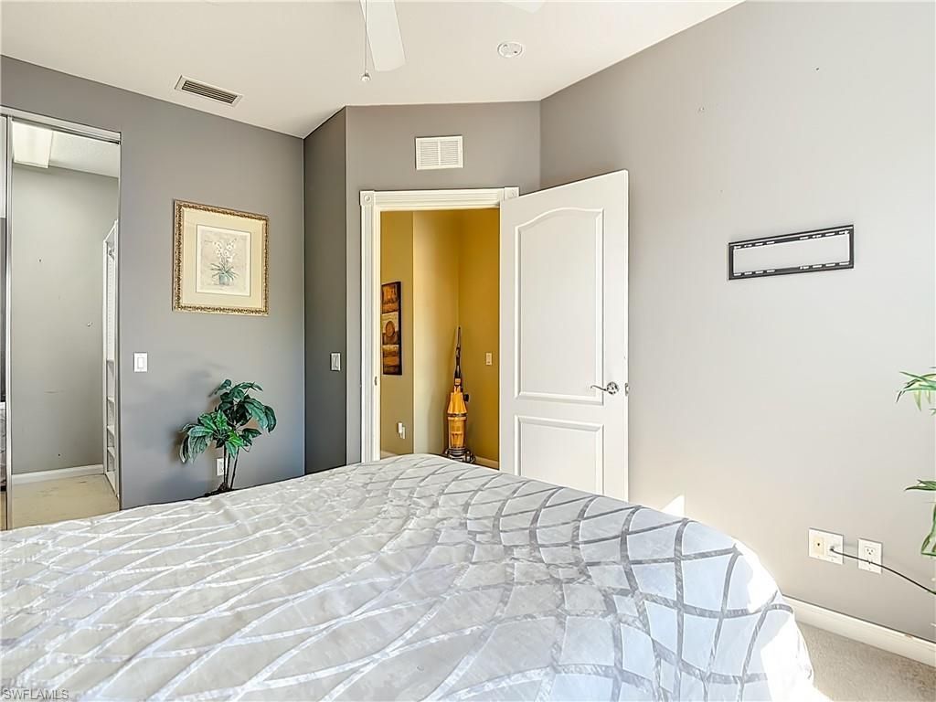 6186 Towncenter Cir, Naples, FL 34119 Photo