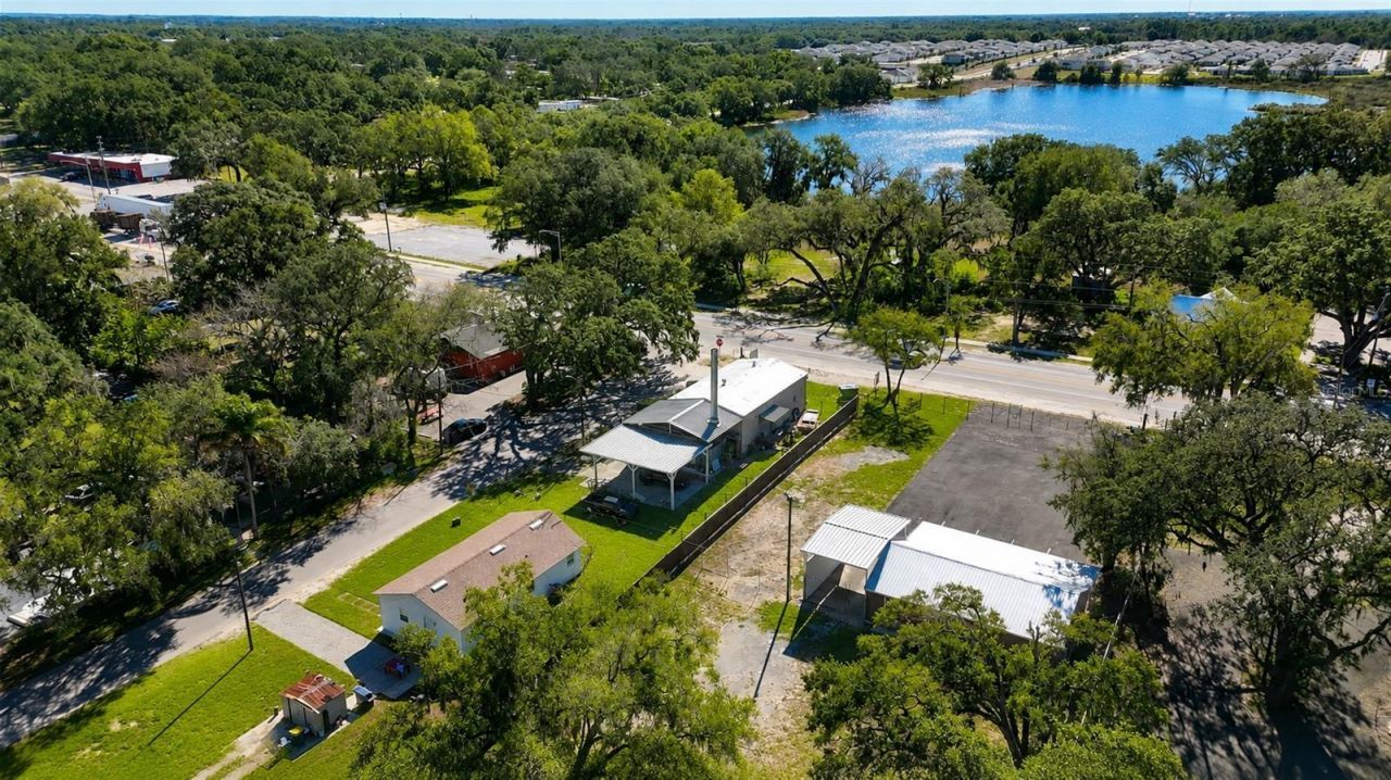 10 Barry Avenue, Mascotte, FL 34753 Photo