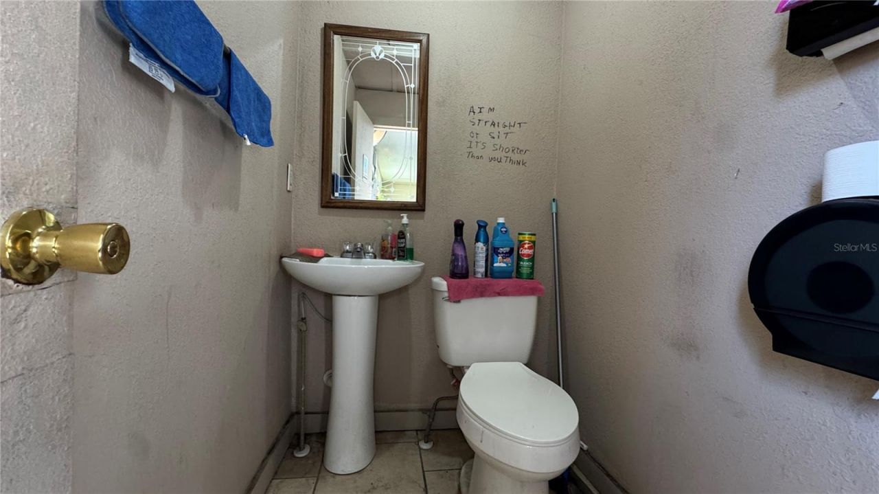 10 Barry Avenue, Mascotte, FL 34753 Photo