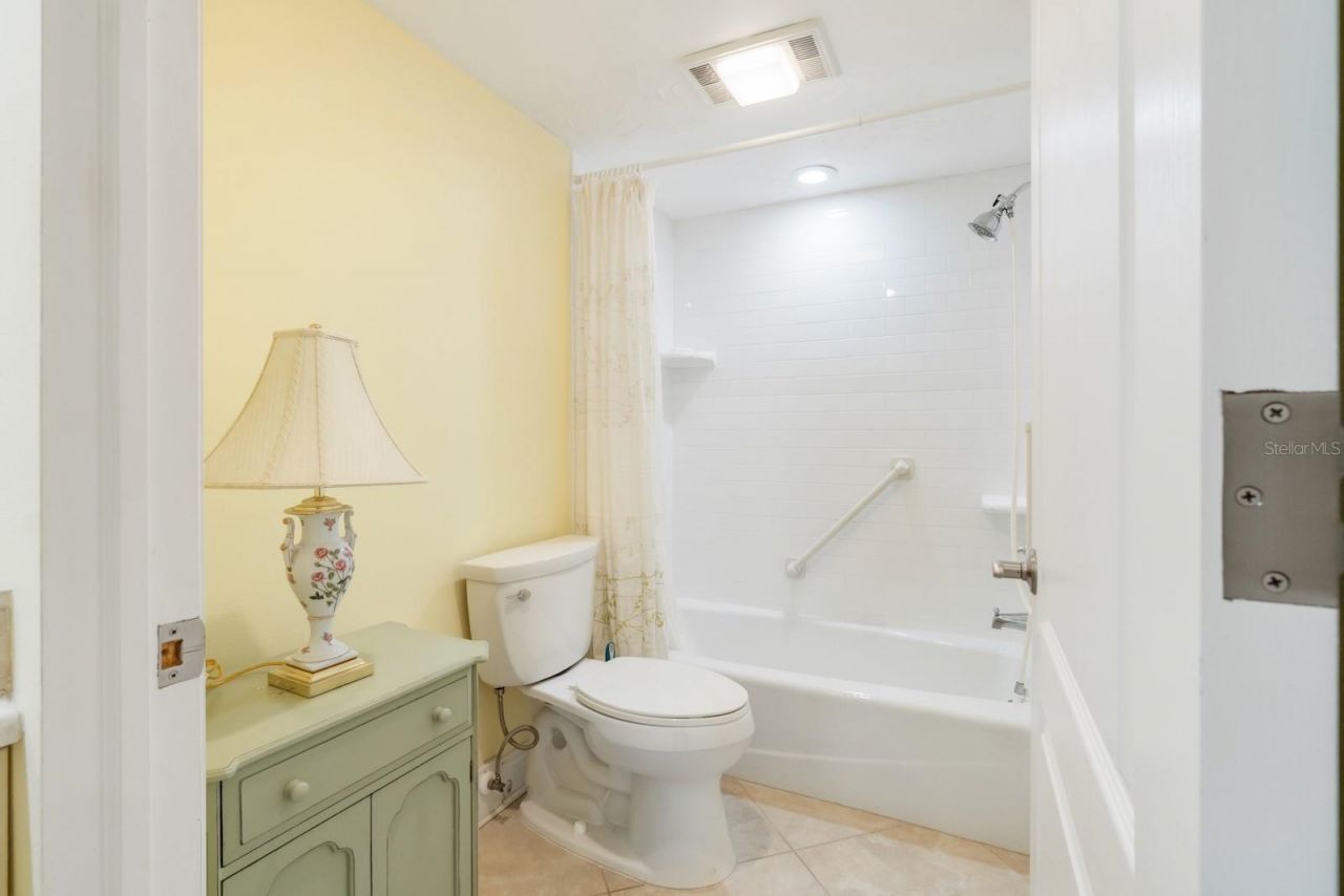 8767 Midnight Pass Road, Unit 101F, Sarasota, FL 34242 Photo