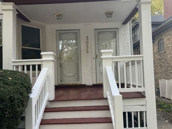 2022 COLFAX Street, Unit 1, Evanston, IL 60201