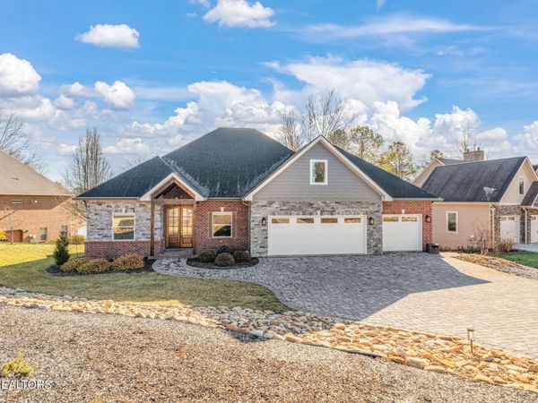 176 S Kanutsu Lane, Loudon, TN 37774