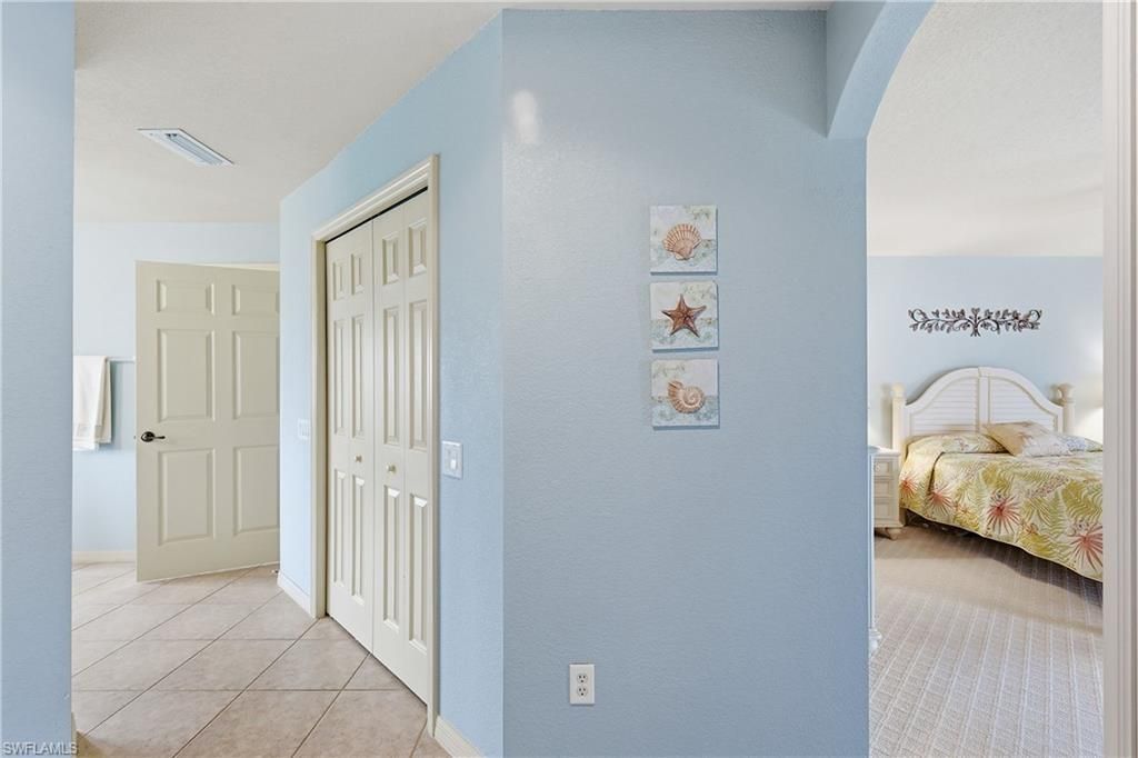 927 SW 28th Ter, Cape Coral, FL 33914 Photo