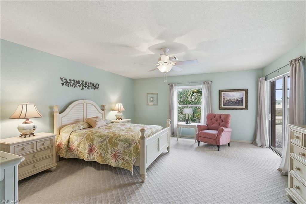 927 SW 28th Ter, Cape Coral, FL 33914 Photo