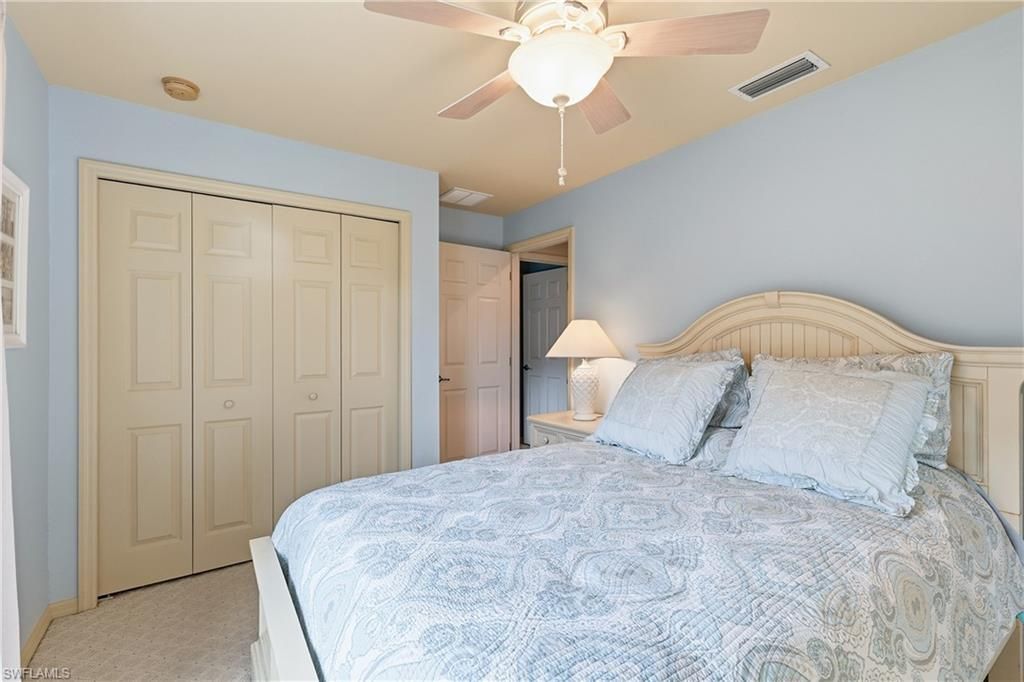 927 SW 28th Ter, Cape Coral, FL 33914 Photo