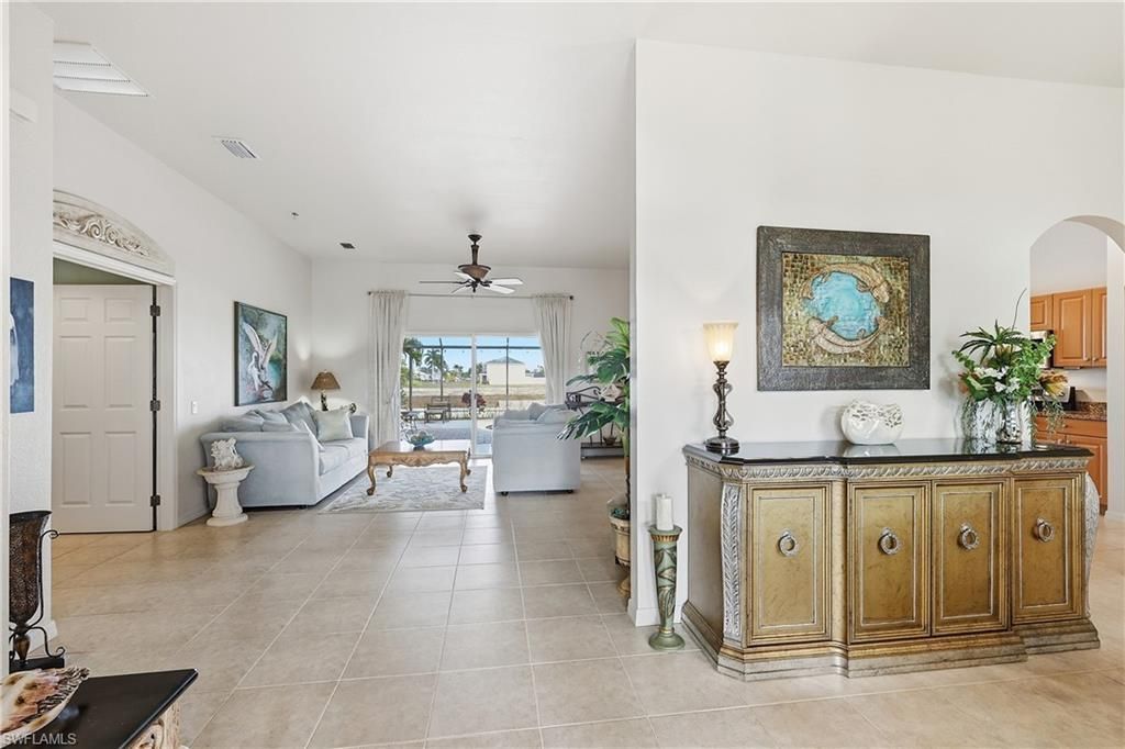 927 SW 28th Ter, Cape Coral, FL 33914 Photo