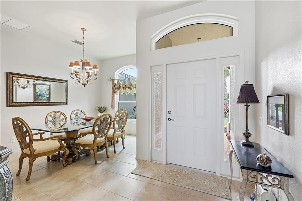 927 SW 28th Ter, Cape Coral, FL 33914 Photo