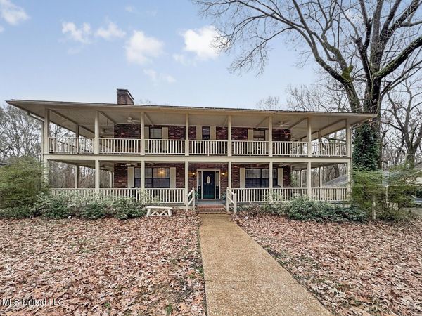 5 Spokane Road, Natchez, MS 39120