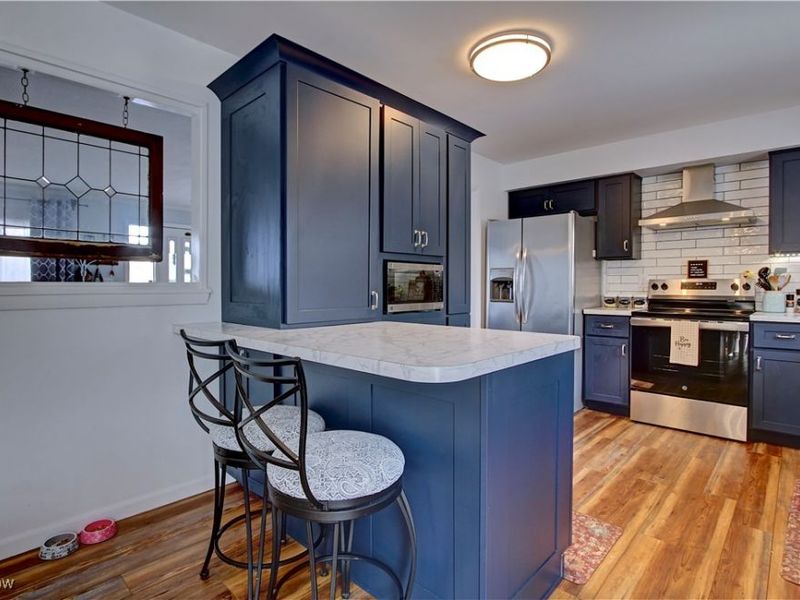 411 Oaknoll Drive, Amherst, OH 44001 Photo 12