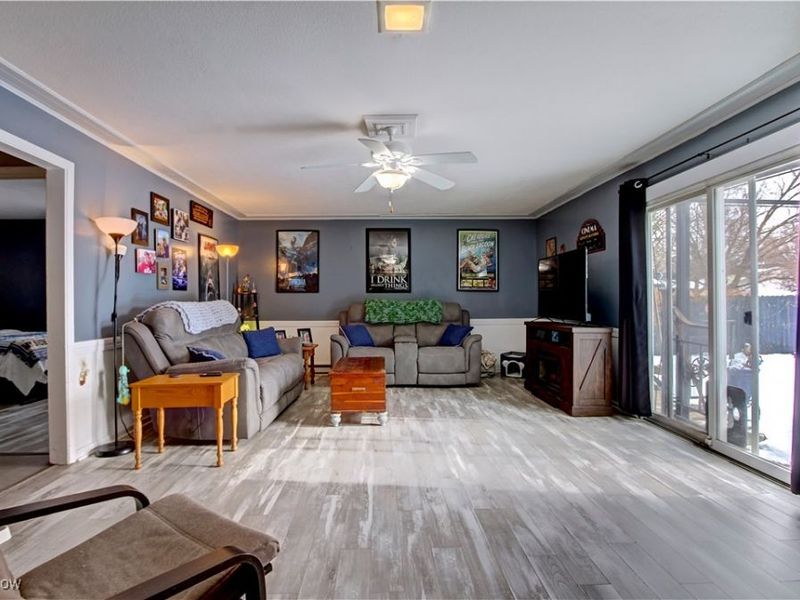 411 Oaknoll Drive, Amherst, OH 44001 Photo 17