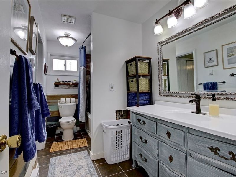 411 Oaknoll Drive, Amherst, OH 44001 Photo 25