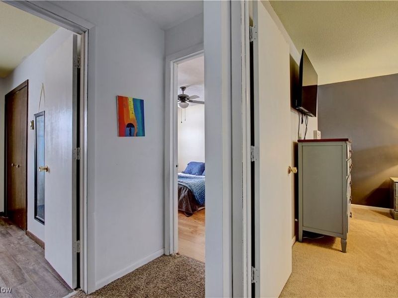 411 Oaknoll Drive, Amherst, OH 44001 Photo 26