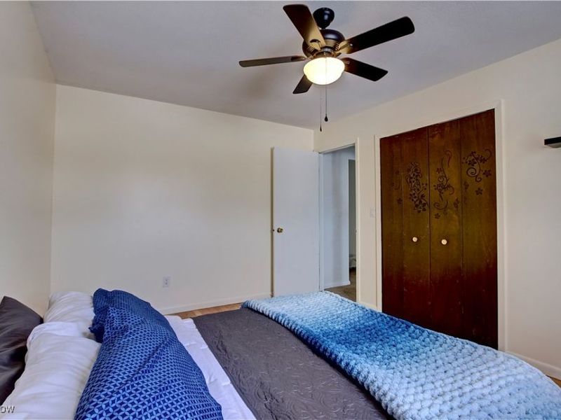 411 Oaknoll Drive, Amherst, OH 44001 Photo 29