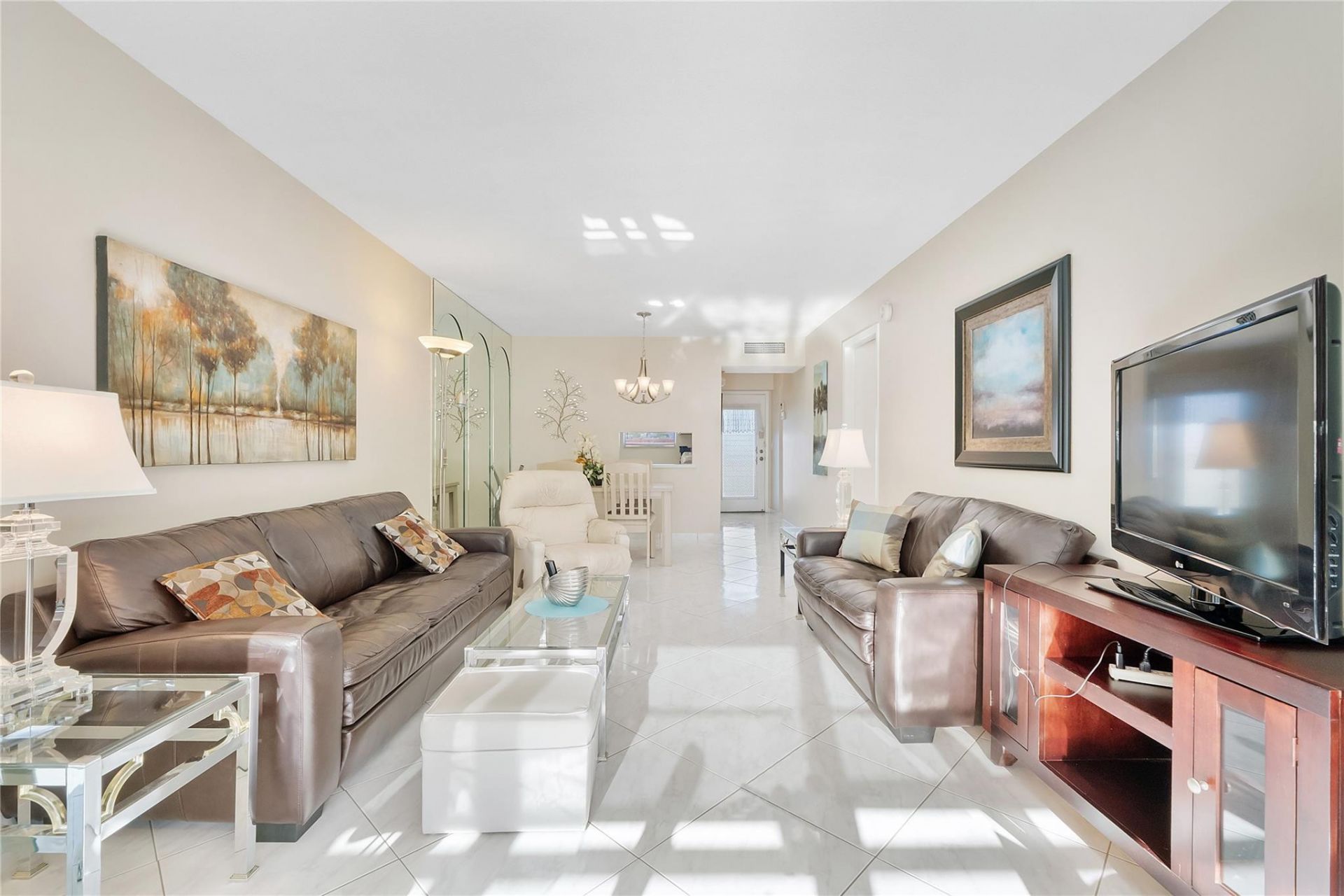 2900 NW 47th Terrace, Unit 304, Lauderdale Lakes, FL 33313 Photo