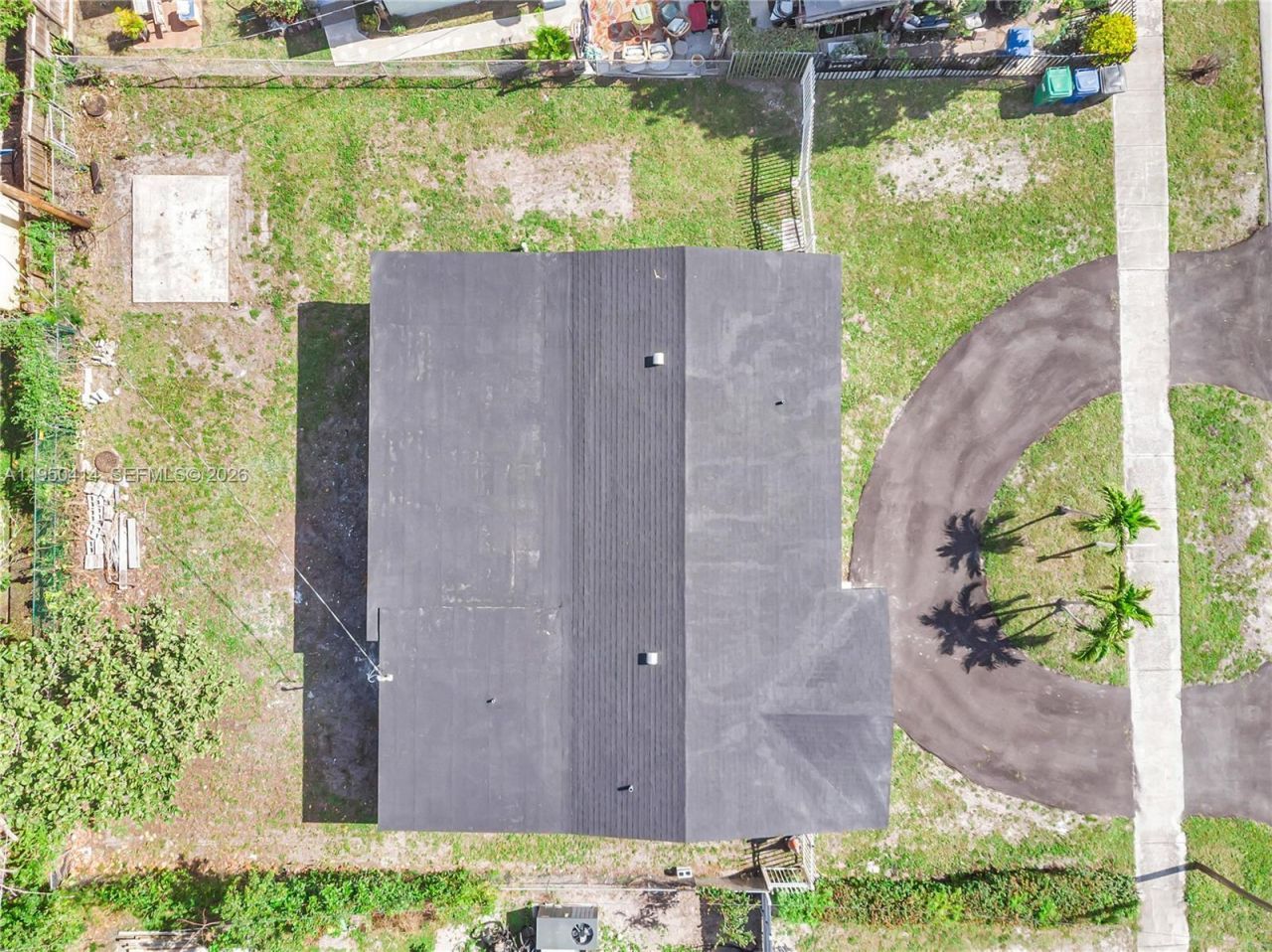 911 NW 200th Ter , Miami Gardens, FL 33169 Photo