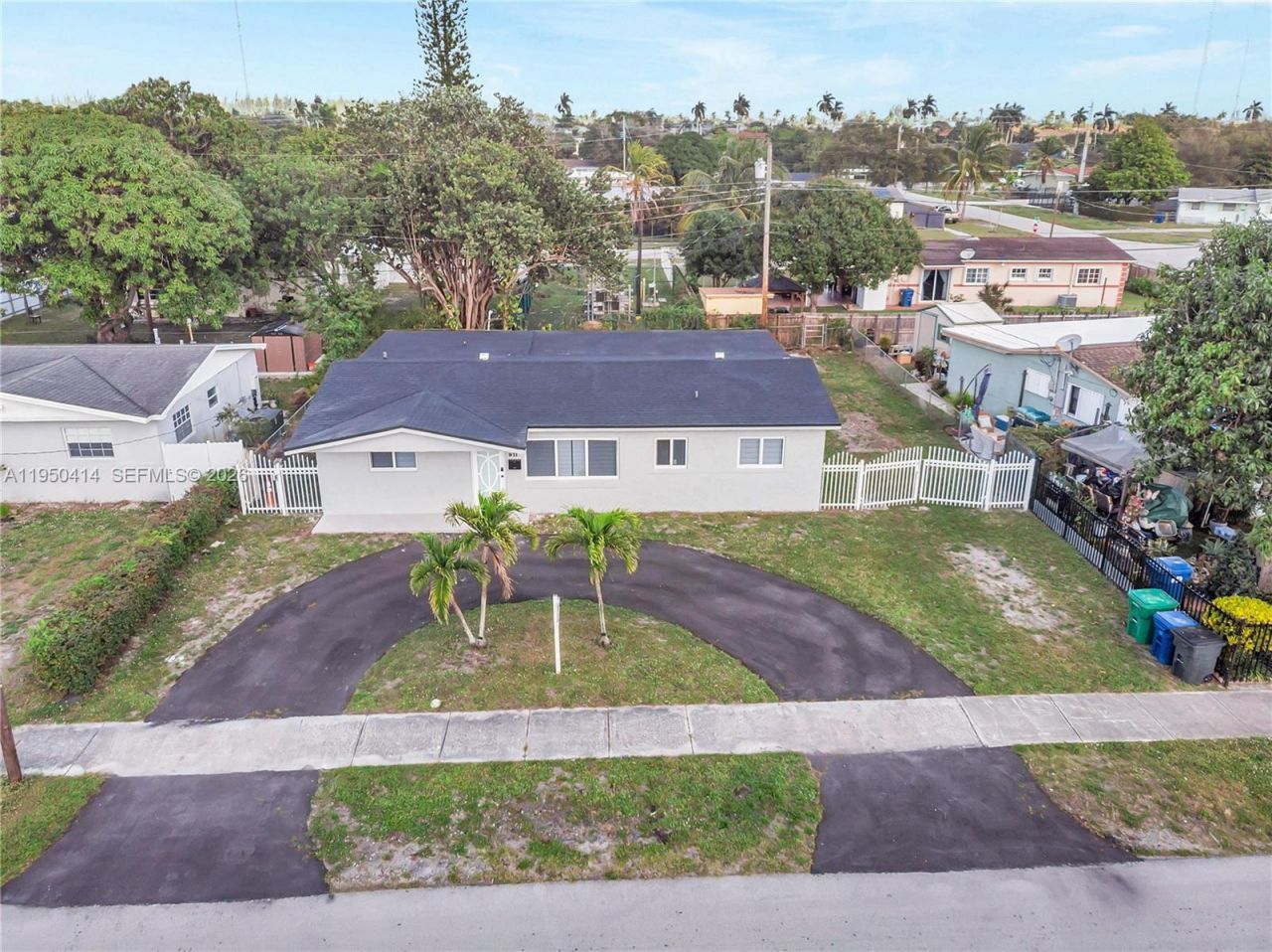 911 NW 200th Ter , Miami Gardens, FL 33169 Photo