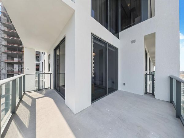 11 NE 6th Street , Unit 3209, Miami, FL 33132