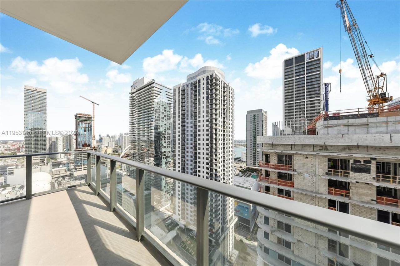 11 NE 6th Street, Unit 3209, Miami, FL 33132 Photo