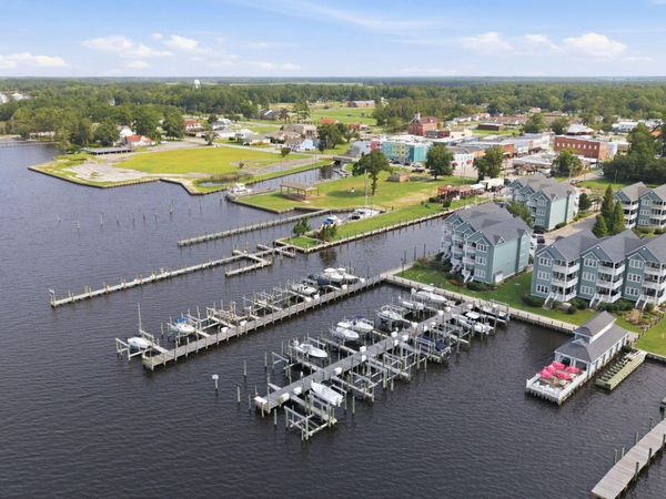 1308 Day Beacon Drive, Unit 8, Belhaven, NC 27810