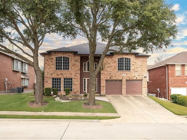 213 Rainsong Drive, Cedar Hill, TX 75104