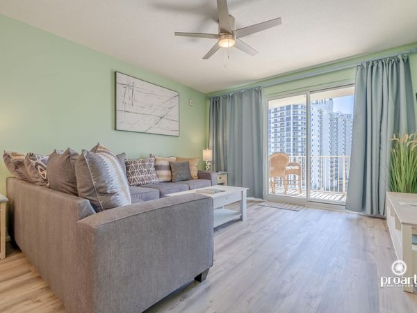 112 Seascape Dr, Unit 704, Miramar Beach, FL 32550