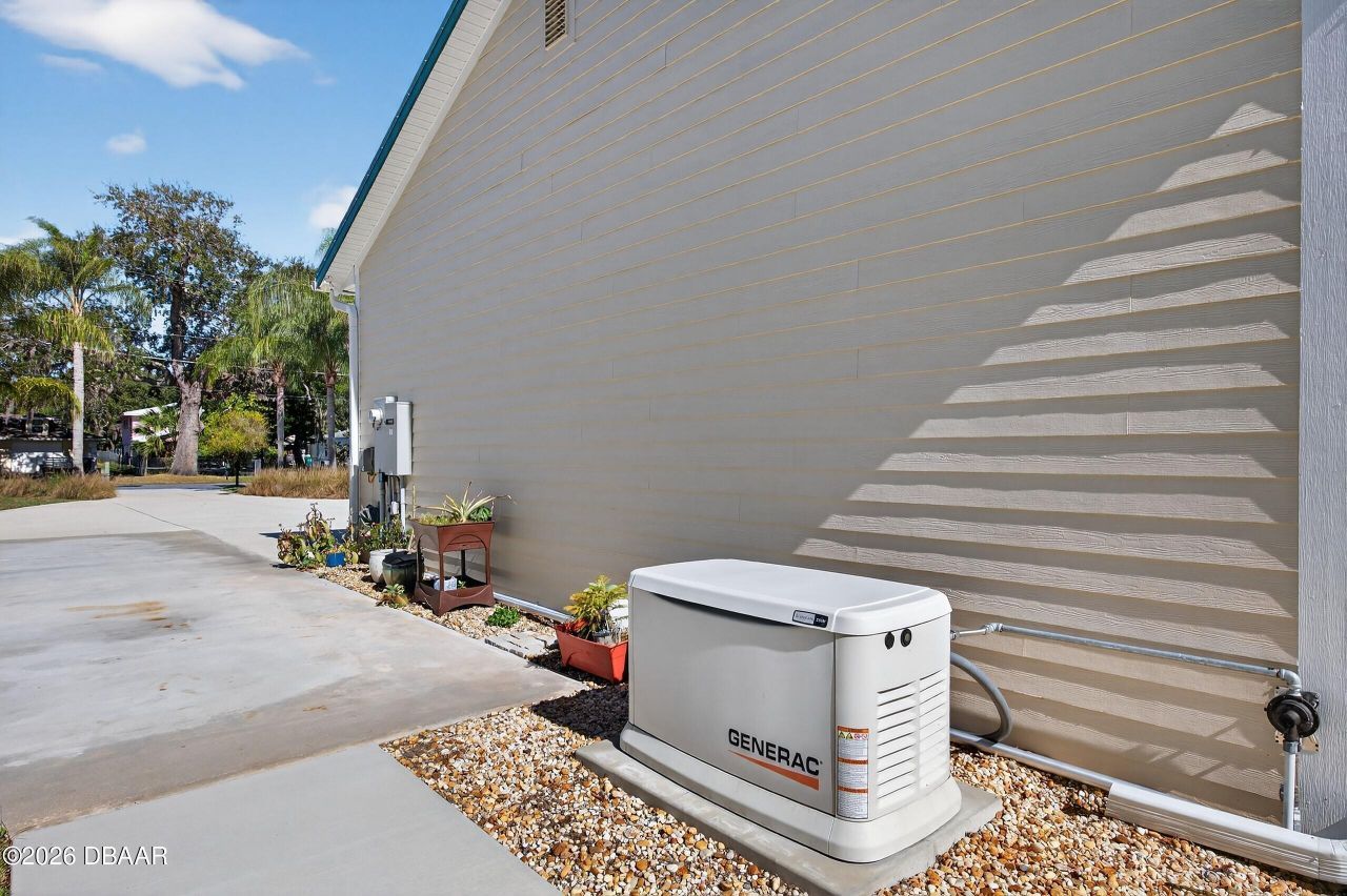 229 Randle Avenue, Oak Hill, FL 32759 Photo