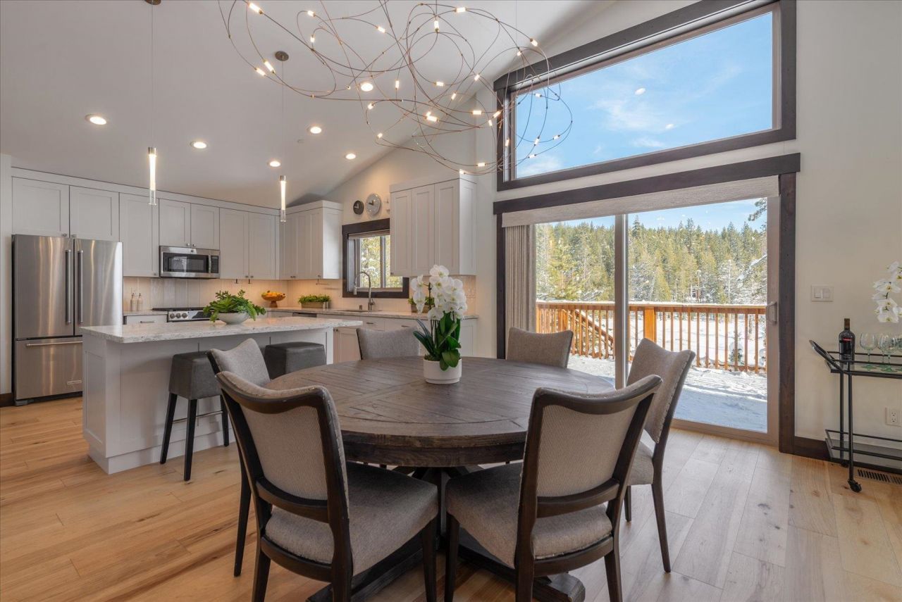 11529 Zermatt Drive, Truckee, CA 96161 Photo