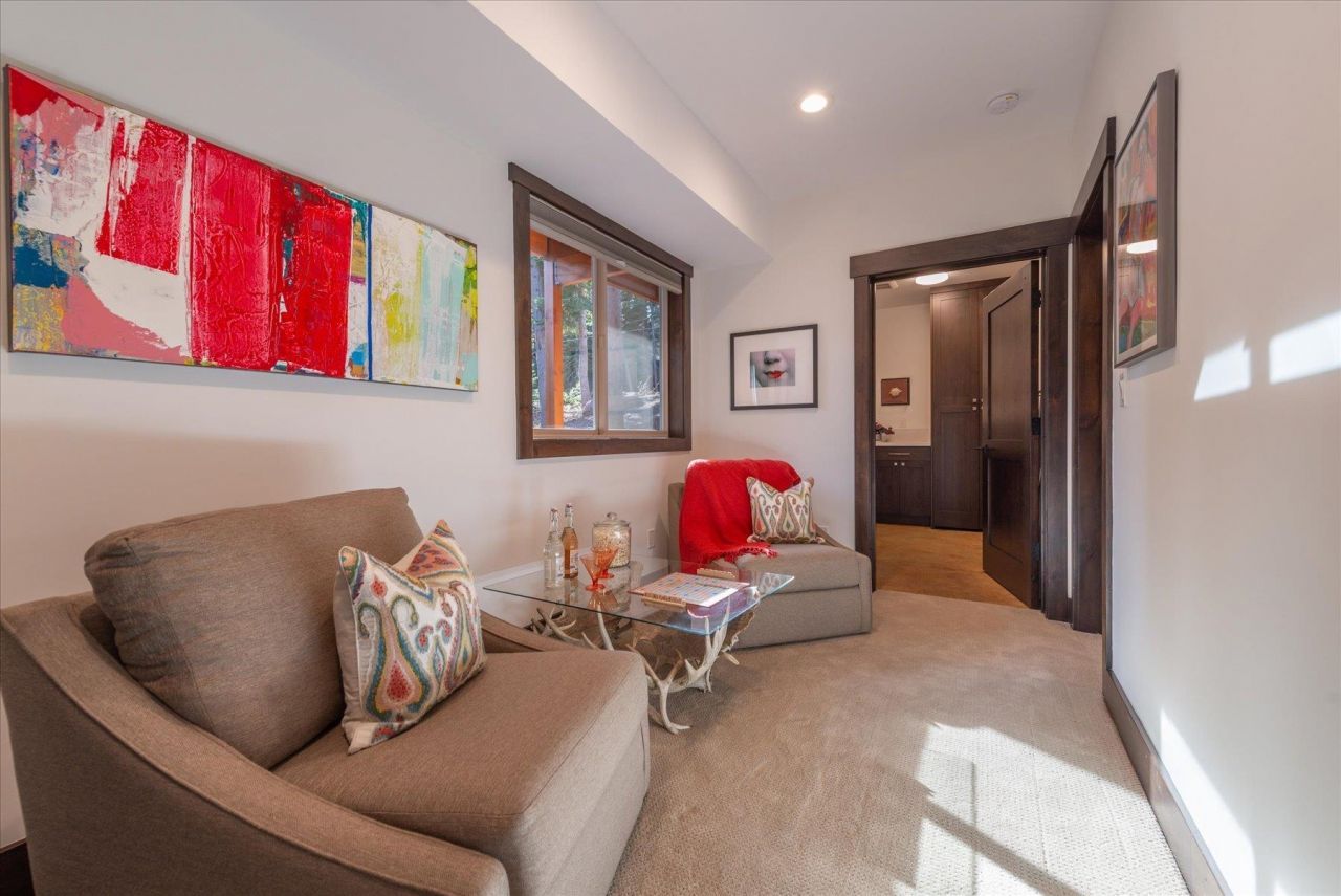 11529 Zermatt Drive, Truckee, CA 96161 Photo