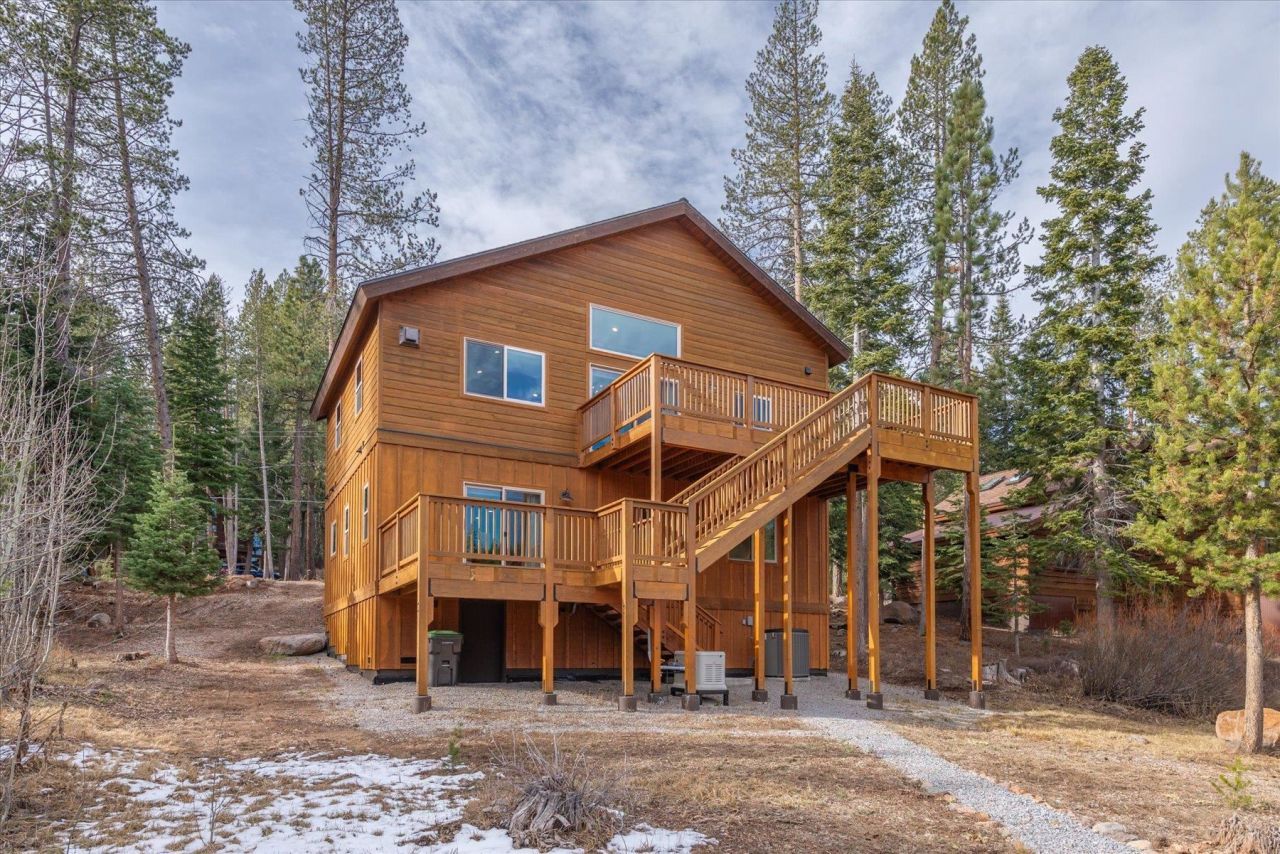 11529 Zermatt Drive, Truckee, CA 96161 Photo