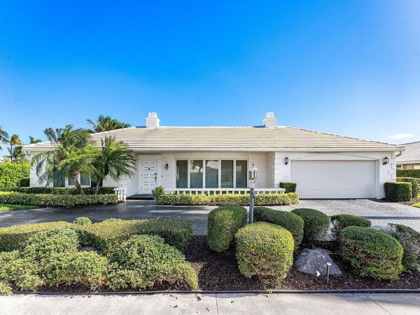 950 SW Mulberry Way, Boca Raton, FL 33486