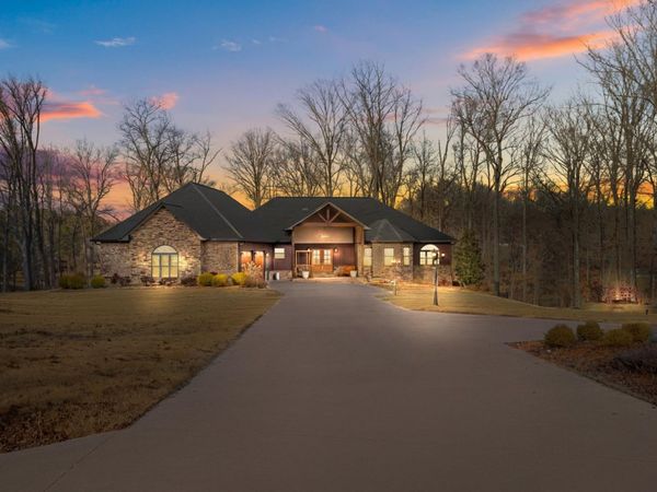 1816 McKelvy Rd, Camden, TN 38320