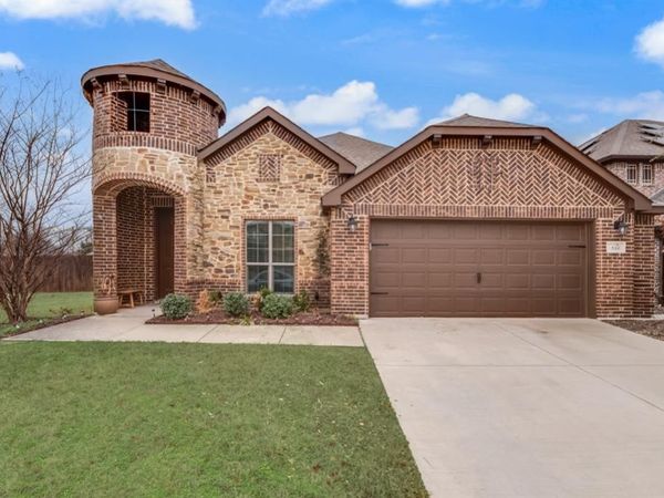 316 Primrose Court, Glenn Heights, TX 75154